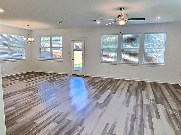 5th image of 1100 Terrace View Dr