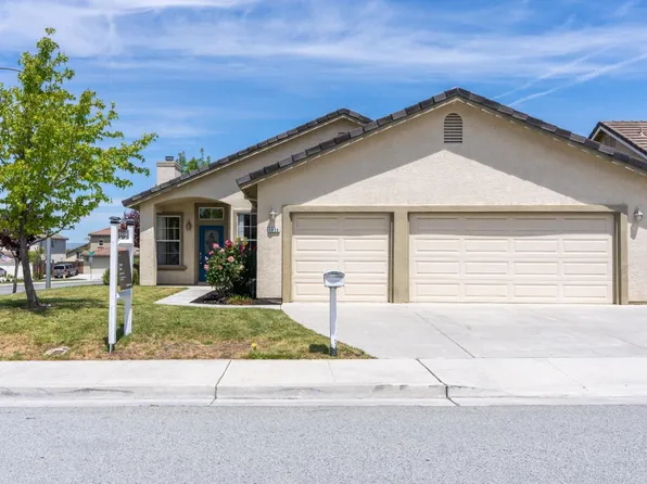 1450 King Cir, Hollister, CA 95023