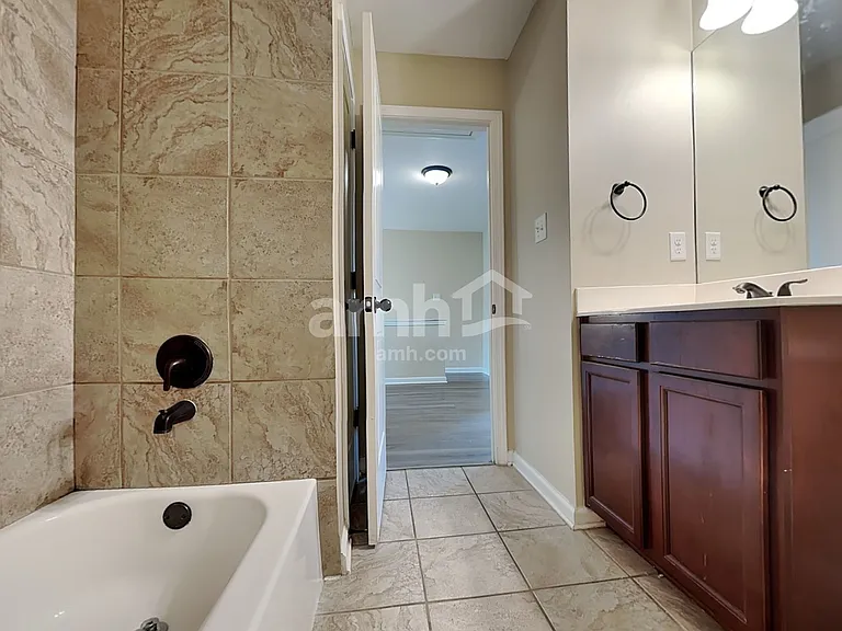 10185 Sorrento Pl — Photo 14