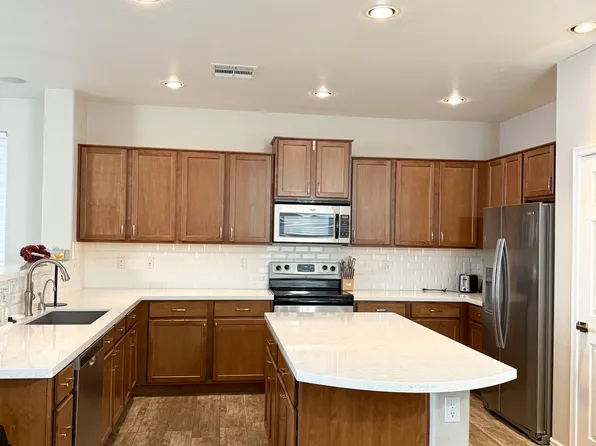 3916 E Kesler Ln, Gilbert, AZ 85295