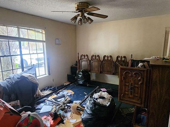 4th image of 7923 Oak Forest Dr
