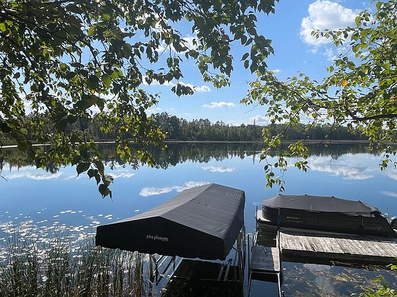 3rd image of 775 Grant Lake Ln SW