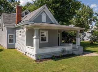 1923 Center St, New Albany, IN 47150