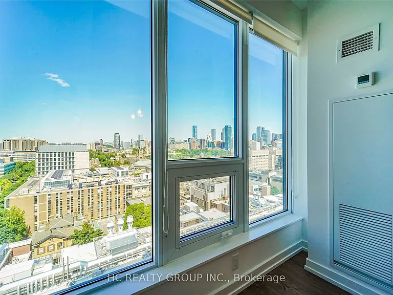 203 College St #1505 — Photo 15
