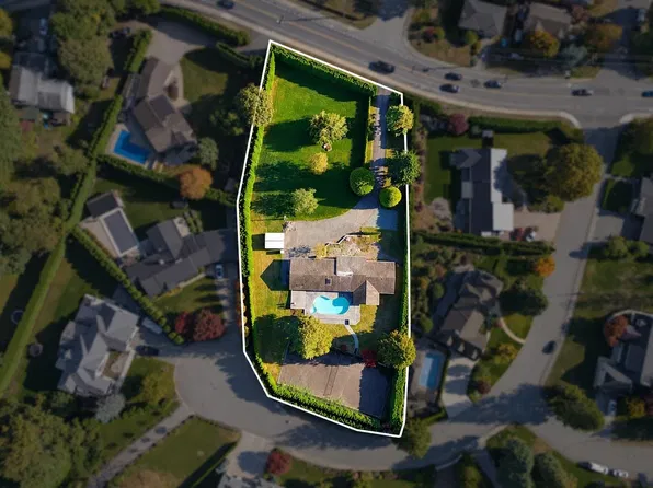35299 McKee Rd, Abbotsford, BC V2S 8M1
