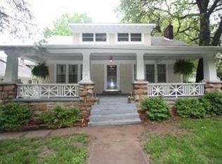 5837 Oak St, Kansas City, MO 64110