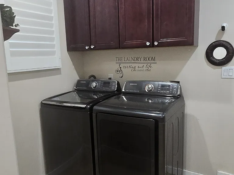 61 E Valencia Dr — Photo 38