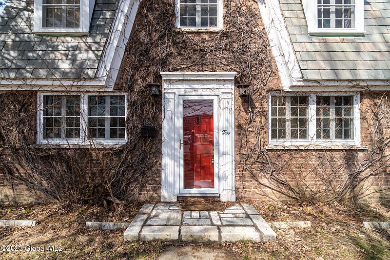 2nd image of 2 Fisher Street