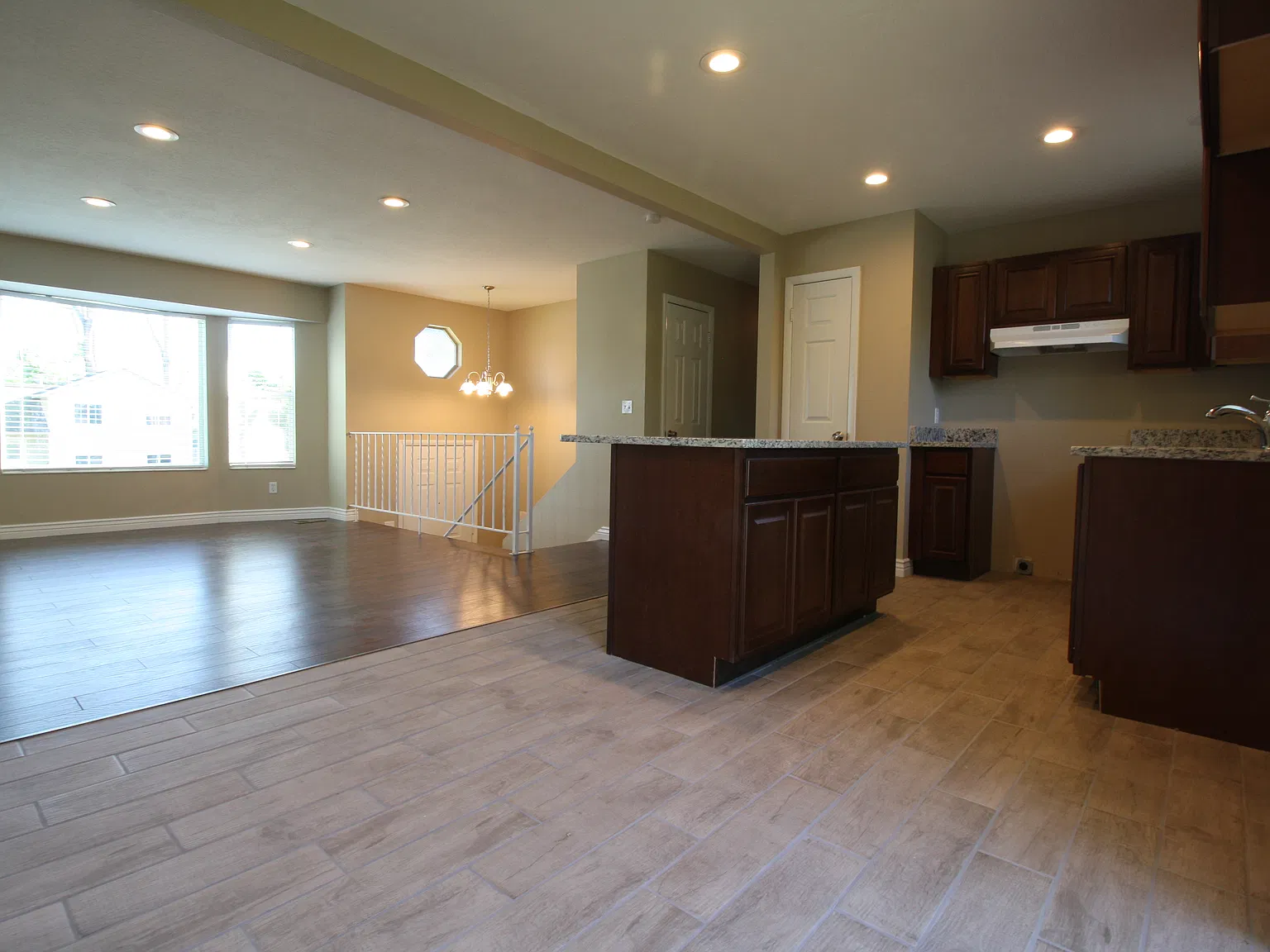 4 bed, 1601 sqft, $2,700 — Photo 4