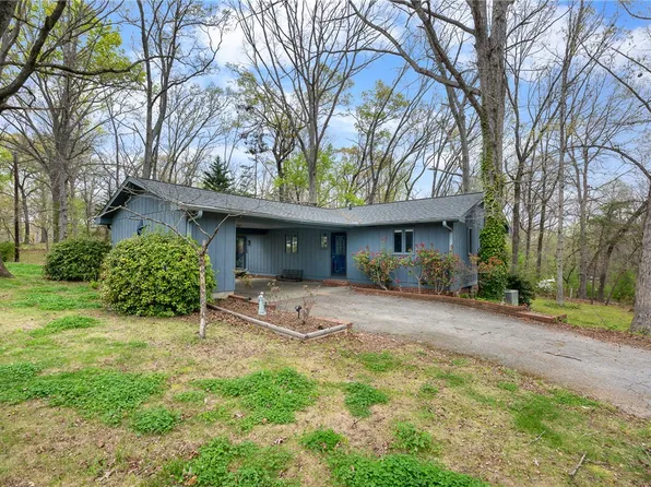 237 Earle Rd, Central, SC 29630