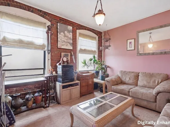 80 Foster St APT 504, Peabody, MA 01960