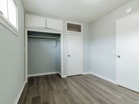 3rd image of 1809 Calvert St APT 14
