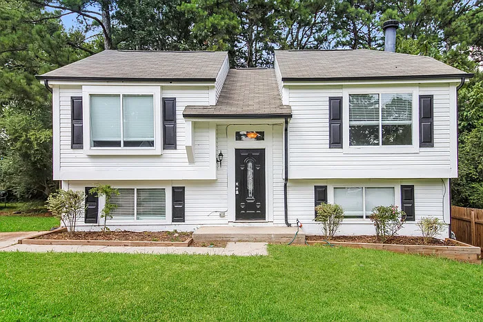 6158 Raintree Bnd — Photo 1