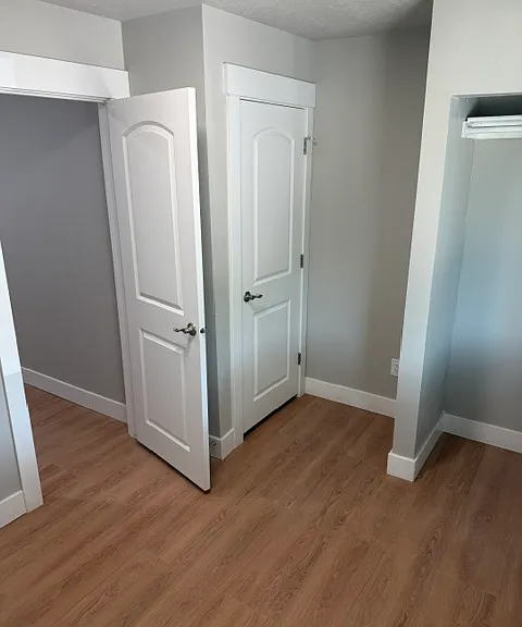346 Carson Ave — Photo 12