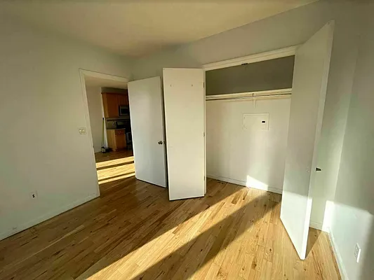 Rented by Compass | media 21