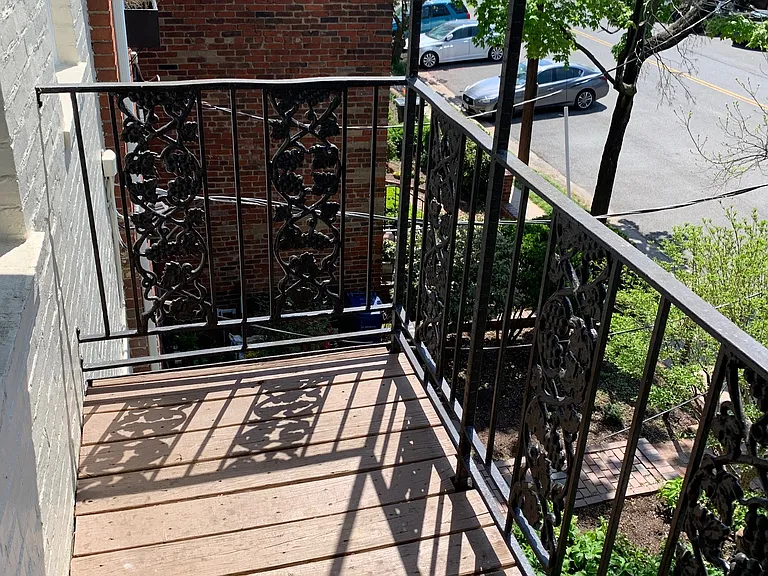 814 S Pitt St — Photo 10
