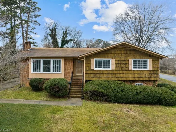 2200 Vanstory St, Greensboro, NC 27403