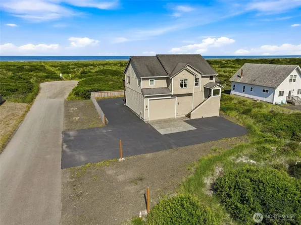 598 Marine View Drive SW, Ocean Shores, WA 98569