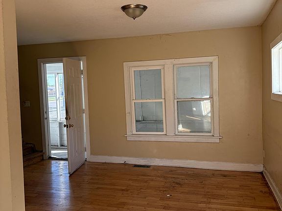 4th image of 565 Hatch Ave