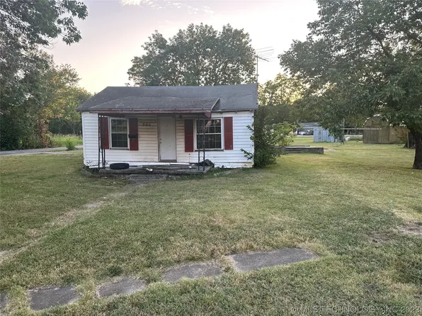304 S Wagoner Ave, Wagoner, OK 74467