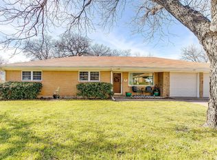 1103 N Elm St, Weatherford, TX 76086