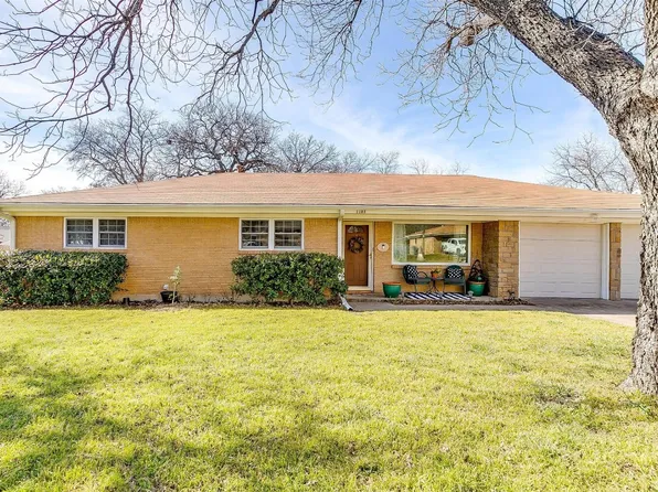 1103 N Elm St, Weatherford, TX 76086