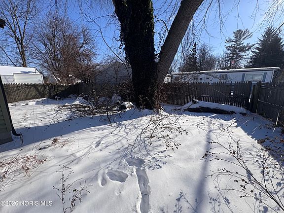 4th image of 6028 Bay Shore Rd