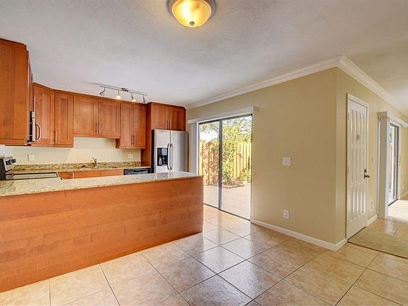 5th image of 3302 Spanish Wells Dr #40-D