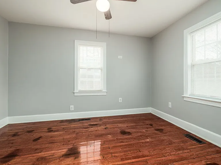 5744 Hoover Ave — Photo 12