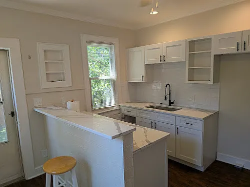 213-215 Dana Ave — Photo 2