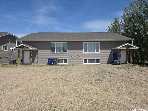 714 Columbia Avenue, Kerrobert, SK S0L 1R0