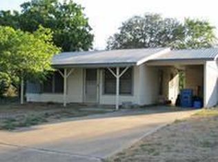 215 Djenadi Dr, Pleasanton, TX 78064