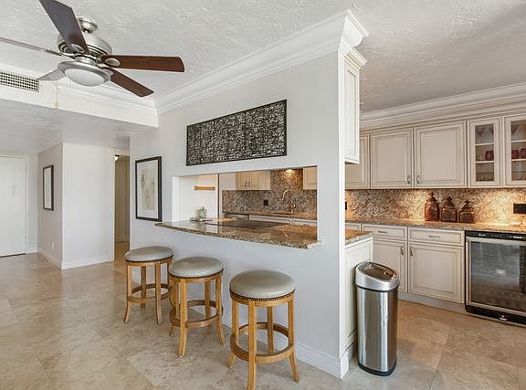 5th image of 4822 Ocean Blvd APT 6D