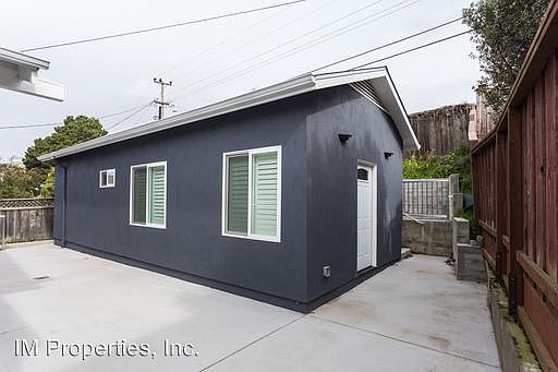 1st image of 2385 Tipperary Ave