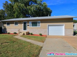 1735 Fenmore Dr, Florissant, MO 63031