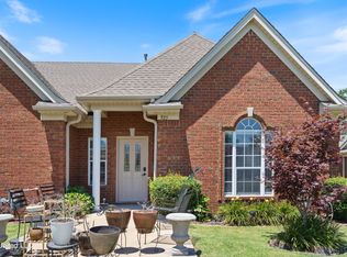 925 Cardinal Ln, Hernando, MS 38632