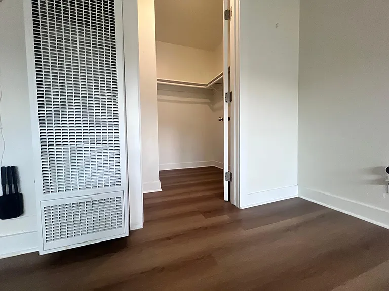 9023 Orion Ave #B23 — Photo 3