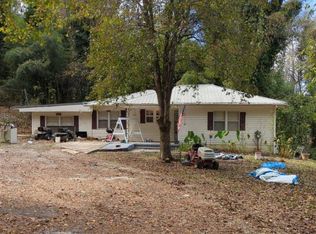 508 George St, Weaver, AL 36277