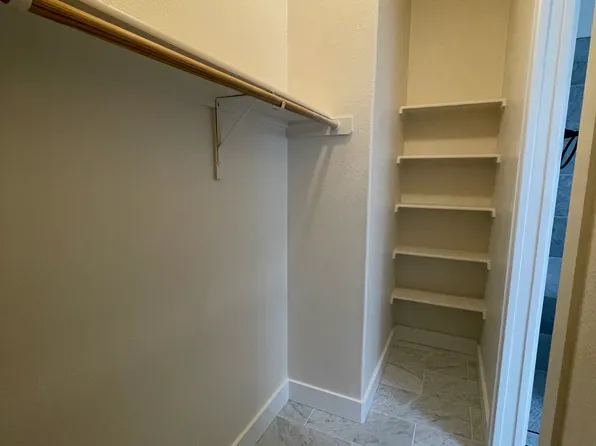 706 W Lockhart St, Kyle, TX 78640