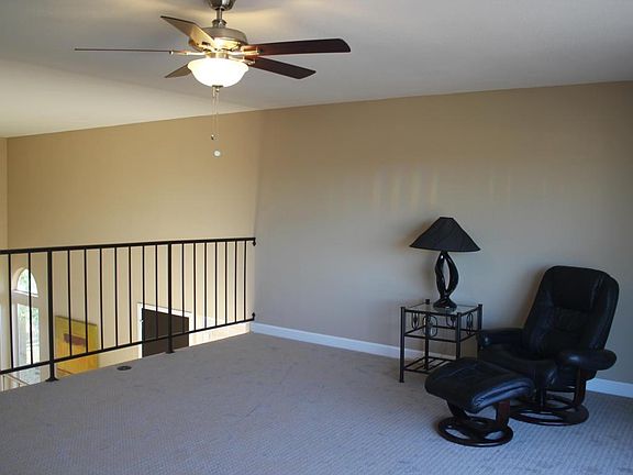 5th image of 2365 E Christy Dr