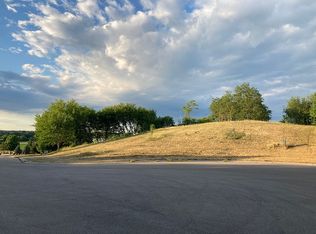 7010 Wildflower Ct, Spring Grove, IL 60081