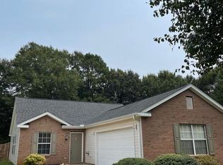 11 Hawkesbury Rd, Simpsonville, SC 29681