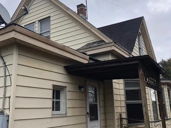 1502 8th St, Victoria, VA 23974