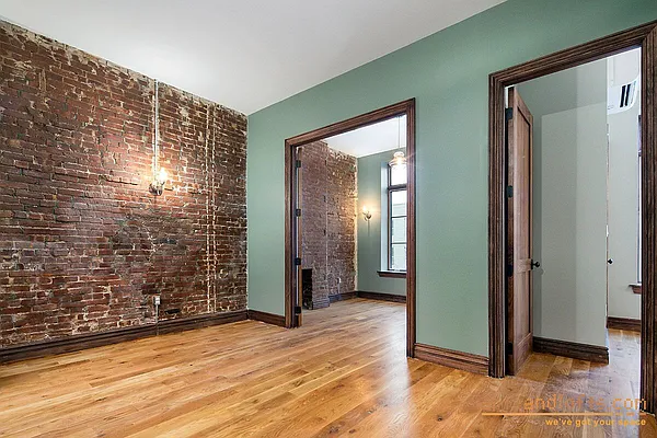 Rented by aptsandlofts.com | media 5