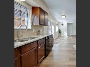 2816 Golfing Green Dr, Farmers Branch, TX 75234
