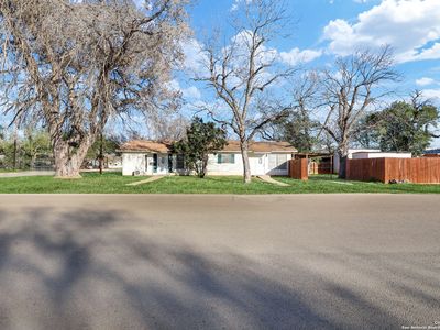 218 N ASH ST, Pearsall, TX, 78061