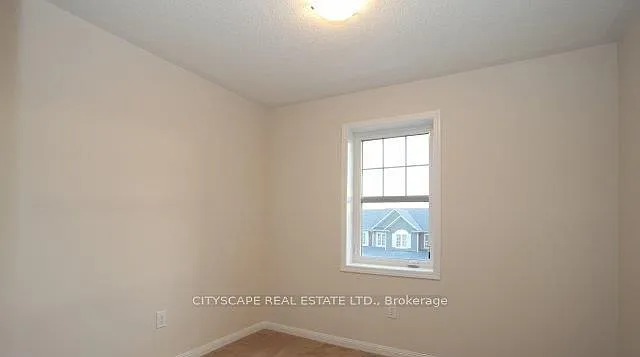 1055 Haxton Hts — Photo 11