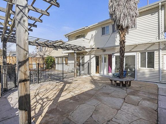 2nd image of 2972 Clara Dr