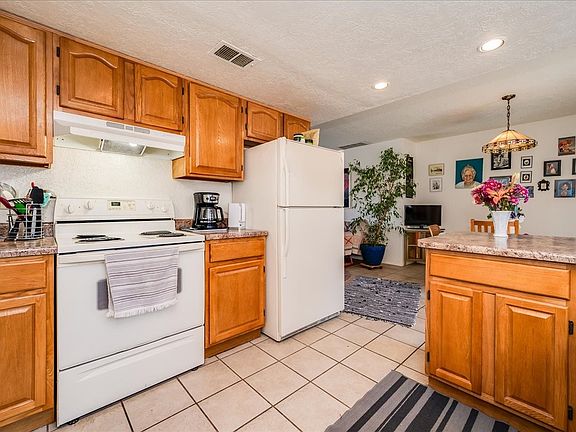 3rd image of 2721 Plazuela Serena