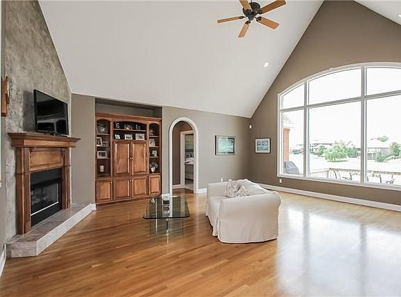 4th image of 508 Glenway Cv